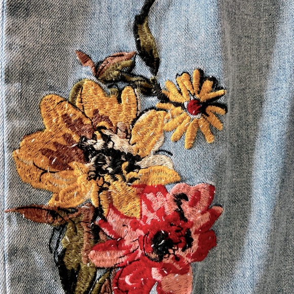 Venus Embroidered Jeans / Frayed Hem / Size 12 - Picture 3 of 5